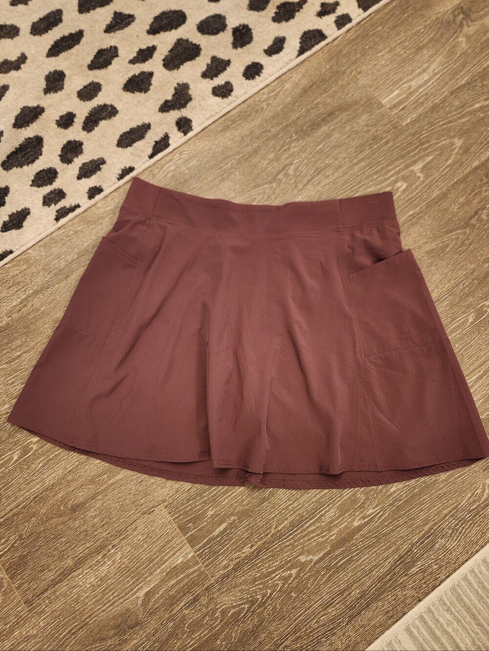 32 Degrees Cool Women's Golf Skort Size XL Plum Chocolate Brand New Athleisure